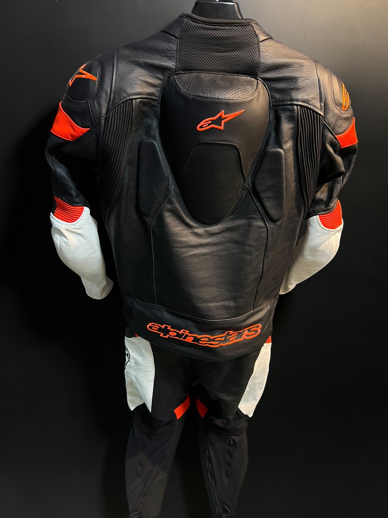 Alpinestars Challenger v2 2pc leather suit